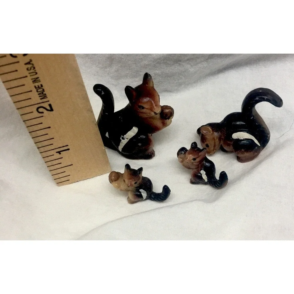 Vintage 4 Miniature Family of Chipmunks Squirrels Figurines